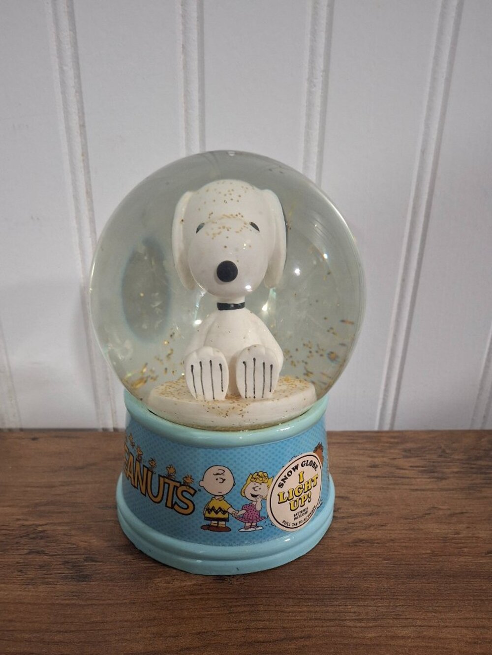 New Peanuts 2021 Snoopy Snow Globe Lights Up Blue Charlie Brown Friends